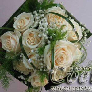 Bidermajer od sampanj ruza