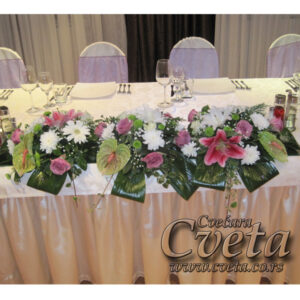 Dekoracija stolova za venčanje